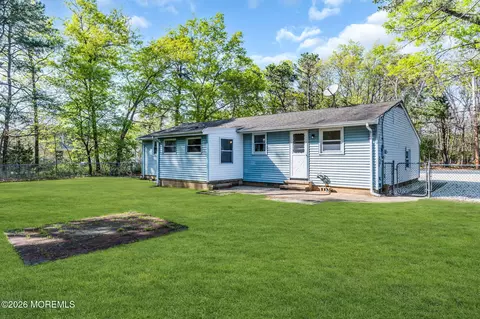 Exterior - 1309 Clearview St, Forked River, NJ 08731 photo 4 of 10