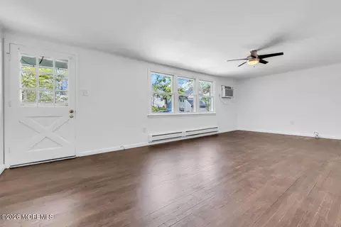 Living - 1309 Clearview St, Forked River, NJ 08731 photo 2 of 4