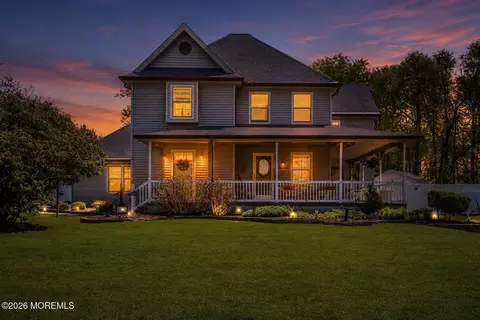 443 Stoney Point Dr, Forked River, NJ 08731