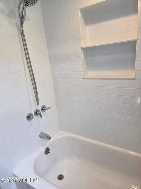 Bath - 615 Devon St, Forked River, NJ 08731 photo 2 of 3