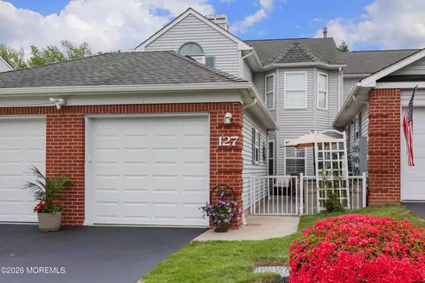 127 Pierce Dr, Ocean, NJ 07712