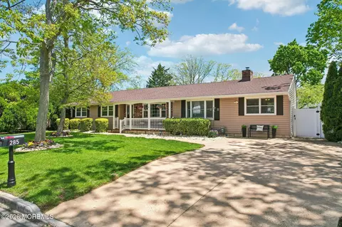 285 Spruce Dr, Brick, NJ 08723