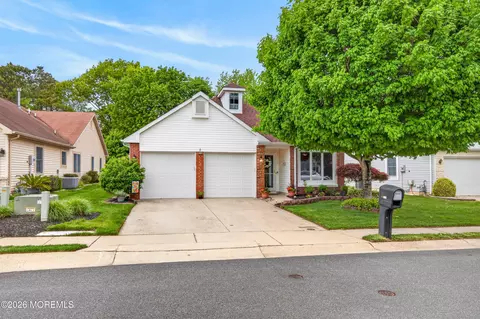 2278 Agincourt Rd, Toms River, NJ 08755