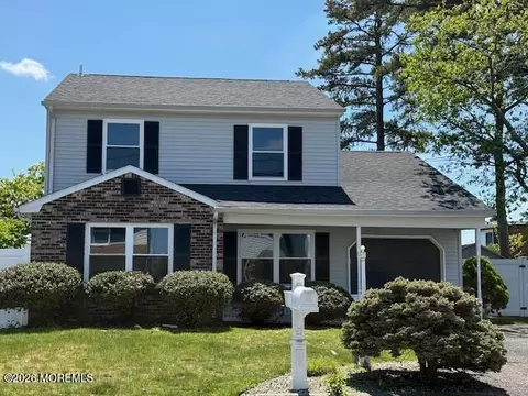 21 Queen Ann Rd, Brick, NJ 08723