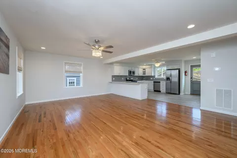 497 Pinecroft Dr, Brick, NJ 08723 photo 4