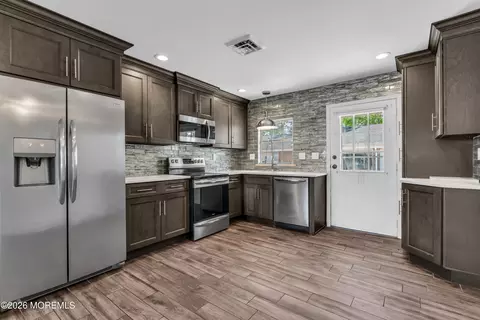 1045 Fife Ct #C, Lakewood, NJ 08701