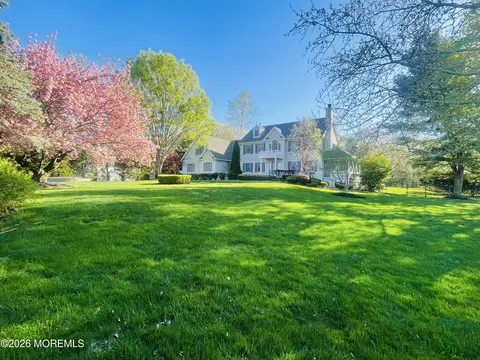 261 Hawkin Rd, Jackson, NJ 08527