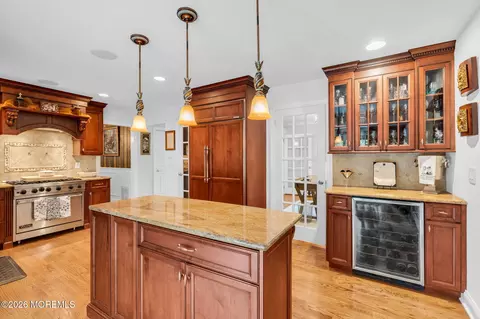 Kitchen - 657 Valley Rd, Brielle, NJ 08730 photo 1 of 4