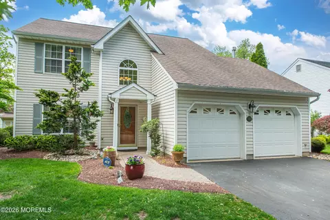 91 Nutmeg Rd, Aberdeen, NJ 07747