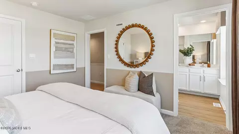 Bedroom - 35 Baybreeze Dr, Waretown, NJ 08758 photo 3 of 6
