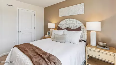 Bedroom - 35 Baybreeze Dr, Waretown, NJ 08758 photo 6 of 6