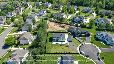 3 Blue Marl Ln, Marlboro, NJ 07746