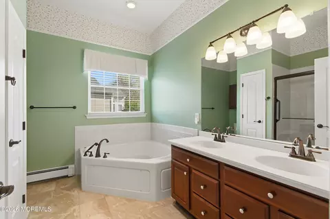 Bath - 2601 Lantern Light Way, Manasquan, NJ 08736 photo 3 of 4