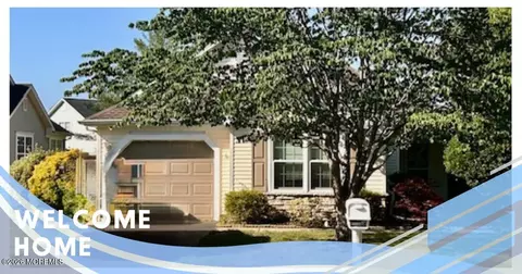 2752 Meadow Lake Dr, Toms River, NJ 08755
