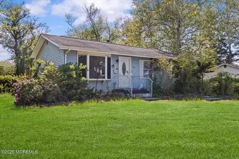 14 N New Prospect Rd, Jackson, NJ 08527