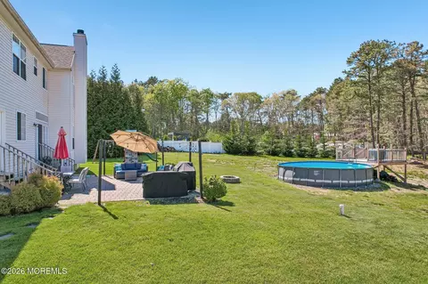 Exterior - 4 Alyssa Rose Ln, Jackson, NJ 08527 photo 6 of 8