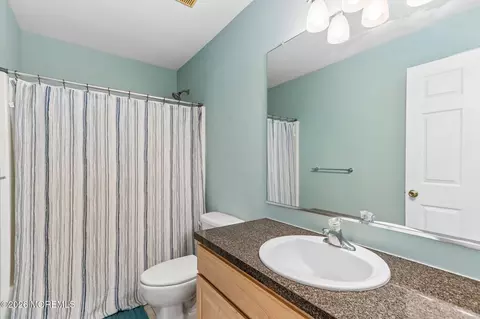 Bath - 4 Alyssa Rose Ln, Jackson, NJ 08527 photo 6 of 6