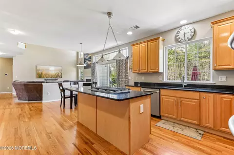 Kitchen - 4 Alyssa Rose Ln, Jackson, NJ 08527 photo 3 of 5