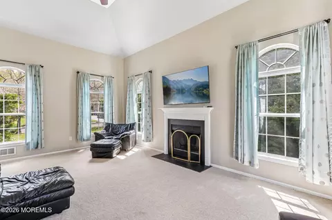 Living - 4 Alyssa Rose Ln, Jackson, NJ 08527 photo 3 of 3