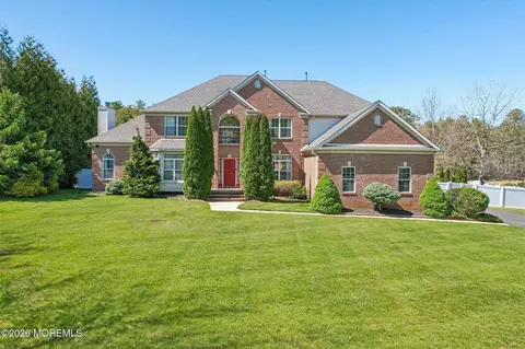 4 Alyssa Rose Ln, Jackson, NJ 08527