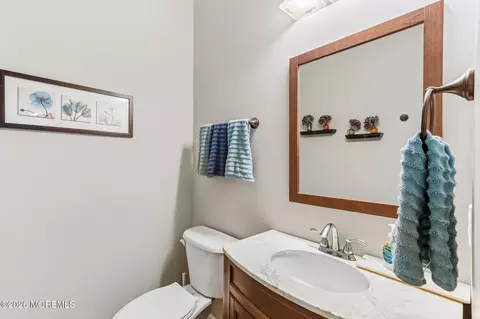 Bath - 4 Alyssa Rose Ln, Jackson, NJ 08527 photo 1 of 6