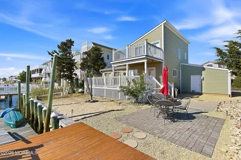 40 Kentucky Dr, Little Egg Harbor, NJ 08087