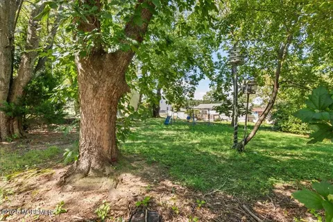 Exterior - 8 Hawaii Rd, Jackson, NJ 08527 photo 2 of 3