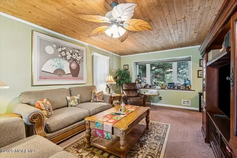 Living - 8 Hawaii Rd, Jackson, NJ 08527 photo 2 of 2