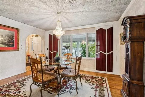 Dining - 8 Hawaii Rd, Jackson, NJ 08527 photo 2 of 2