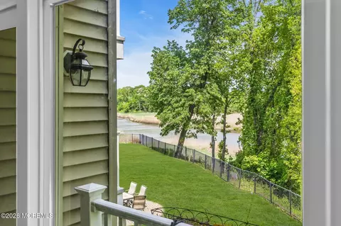 3 Chapin Ave, Red Bank, NJ 07701