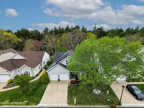 93 Pebble Beach Blvd, Jackson, NJ 08527