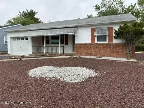 148 Westbrook Dr, Toms River, NJ 08757