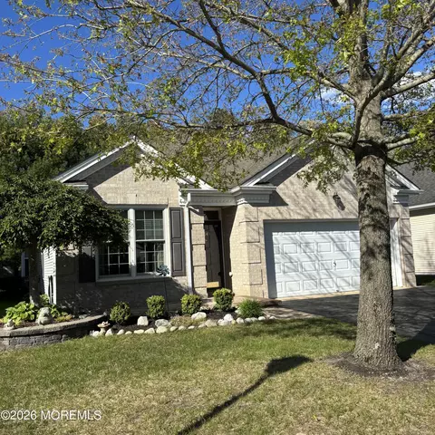 84 Marlow Dr, Jackson, NJ 08527