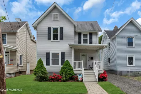 4 Conover St, Freehold, NJ 07728