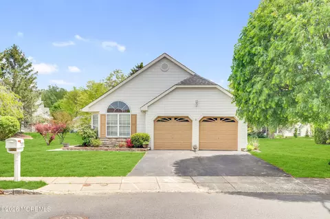 2737 Dalton Ln, Toms River, NJ 08755