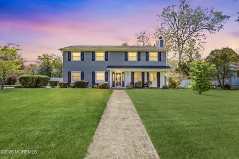 337 Hilltop Rd, Toms River, NJ 08753