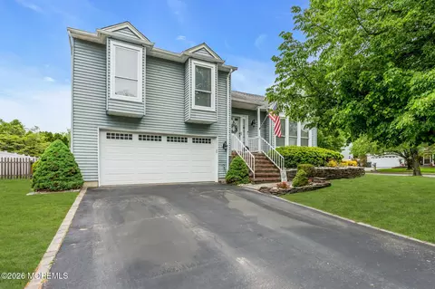 26 Sweet Gum Rd, Howell, NJ 07731