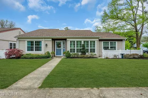 559 Malvern Ct # C, Manchester, NJ 08759