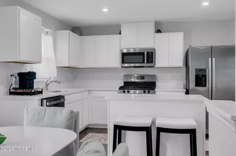 Kitchen - 504 Cyprus Ct, Forked River, NJ 08731 photo 1 of 3