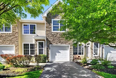 68 Osprey Dr, Old Bridge, NJ 08857
