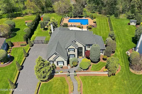 113 Country View Dr, Freehold, NJ 07728