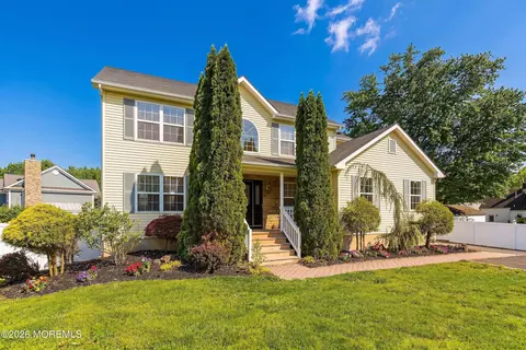 374 Mounts Mills Rd, Monroe, NJ 08831