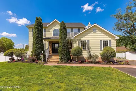 374 Mounts Mills Rd, Monroe, NJ 08831
