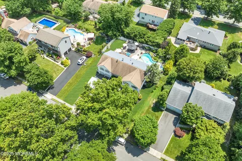 10 Lambert Johnson Dr, Ocean, NJ 07712