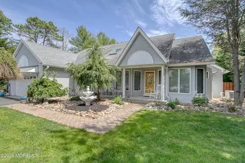 713 Western Blvd, Lanoka Harbor, NJ 08734
