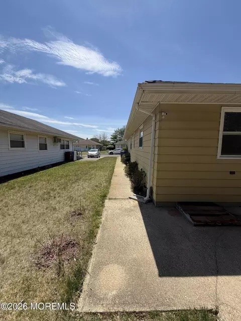 Exterior - 38 Grenada St, Berkeley, NJ 08721 photo 4 of 4