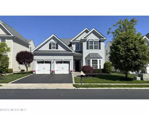 128 Sunset Dr, Tinton Falls, NJ 07724