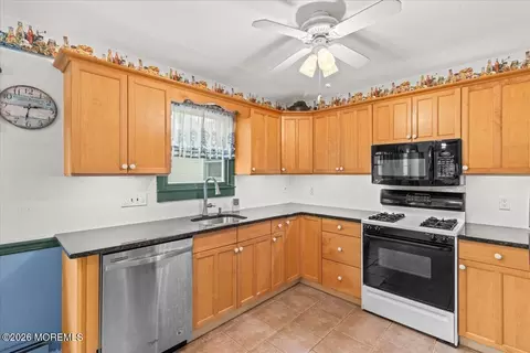 Kitchen - 305 6th St, Waretown, NJ 08758 photo 3 of 5