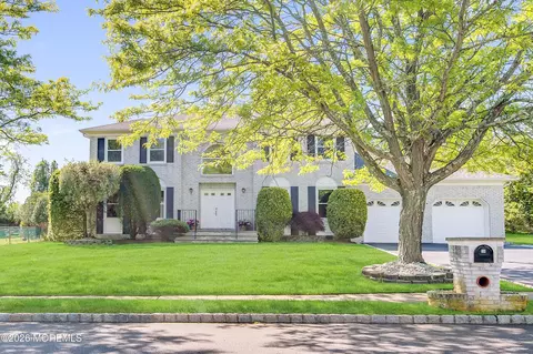 16 Cape May Dr, Marlboro, NJ 07746