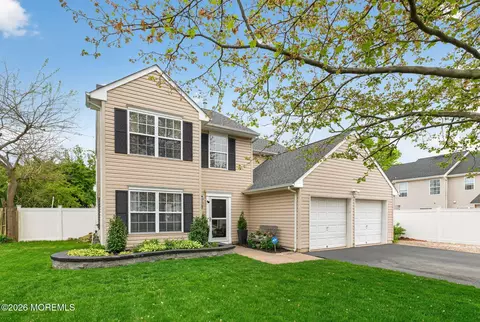 91 N Sailors Quay Dr, Brick, NJ 08723